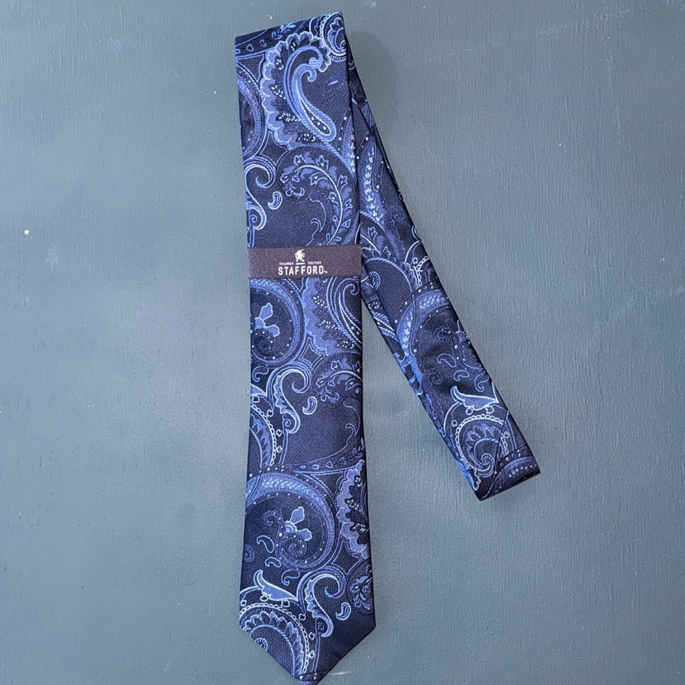 NWT Stafford Tie